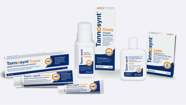 Auf dem Bild sind alle Tannosynt-Produkte auf weißem Hintergrund zu sehen: die Creme in zwei verschiedenen Größen und ihre Verpackung. Das Produkt flüssiger Badezusatz und seine Verpackung. Die 100g Lotion und ihre Verpackung